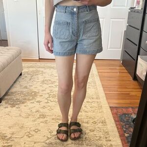 H&M High Waist Light Wash Denim Shorts Size 4
